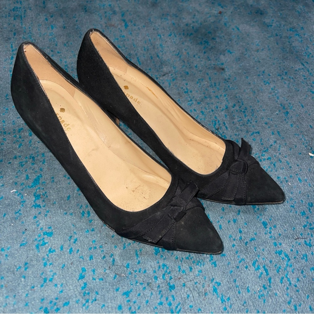 Kate Spade New York Bow Black Suede Pointed Pumps 7.5